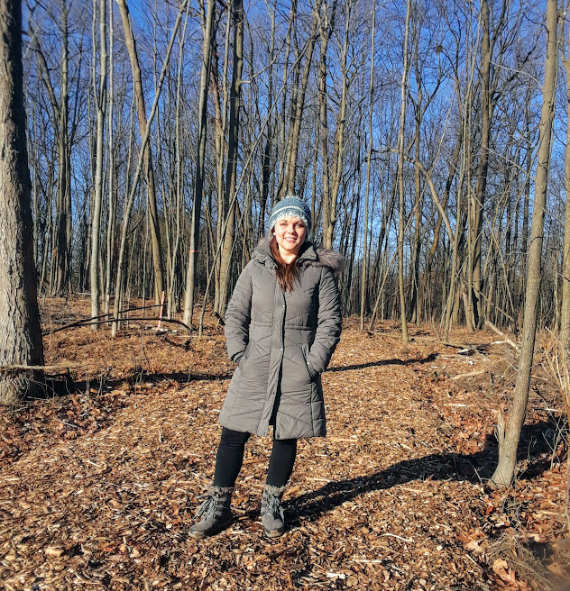 hike winter fit mom 